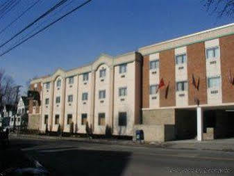 Days Inn Binghamton Front Street Εξωτερικό φωτογραφία